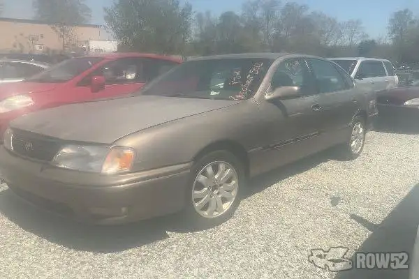Photo of 1998 Toyota Avalon