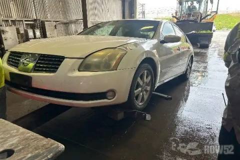 Photo of 2004 Nissan Maxima