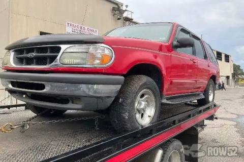 Photo of 1998 Ford Explorer