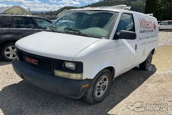 Photo of 2005 GMC Safari