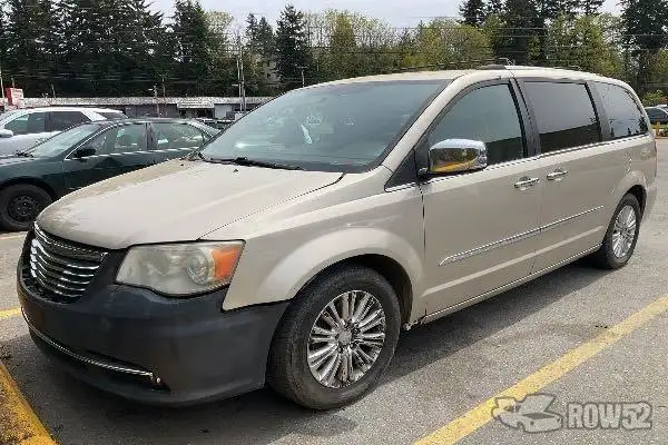 Photo of 2014 Chrysler Town & Country