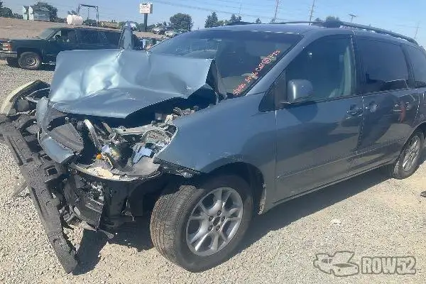 Photo of 2006 Toyota Sienna