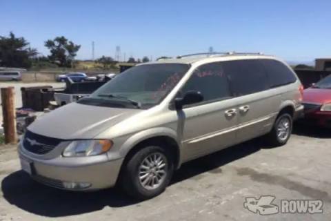 Photo of 2003 Chrysler Town & Country