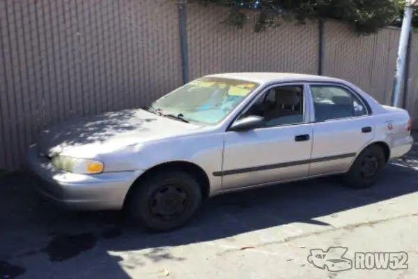 Photo of 1999 Chevrolet Prizm