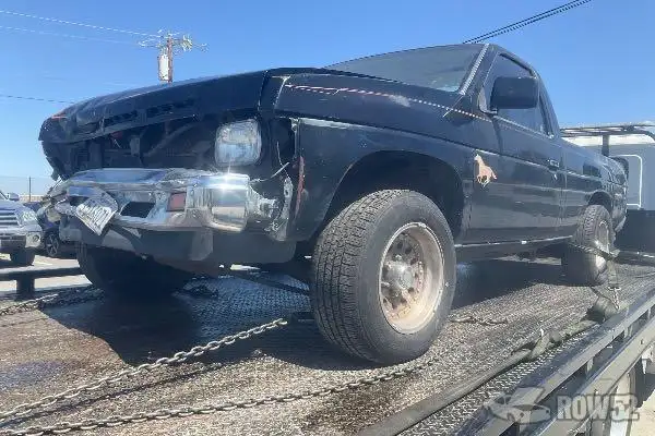 Photo of 1990 Nissan Pickup