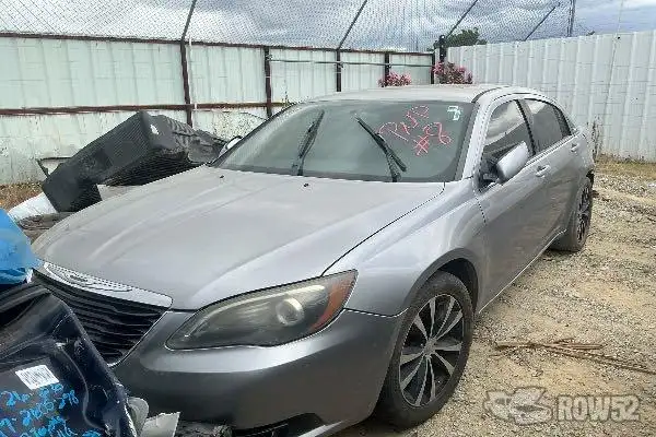 Photo of 2013 Chrysler 200