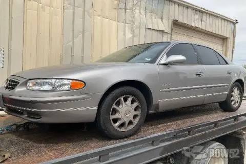 Photo of 1999 Buick Regal