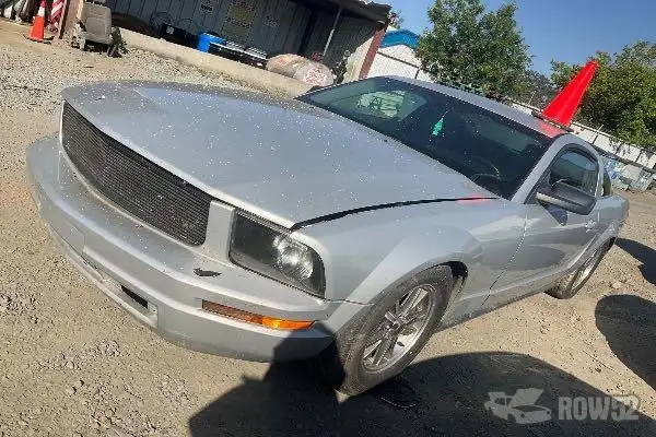 Photo of 2005 Ford Mustang