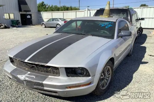 Photo of 2005 Ford Mustang