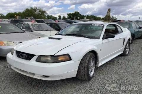 Photo of 2000 Ford Mustang