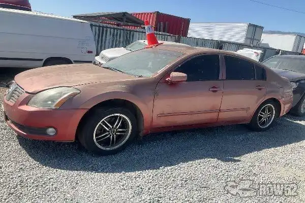 Photo of 2005 Nissan Maxima