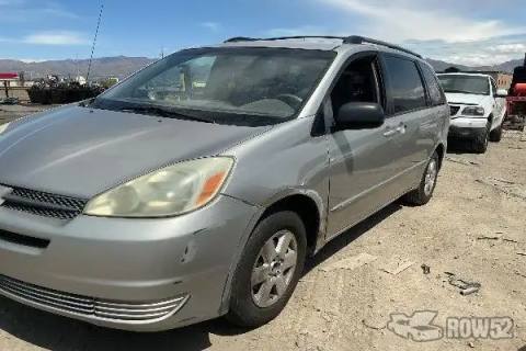 Photo of 2005 Toyota Sienna