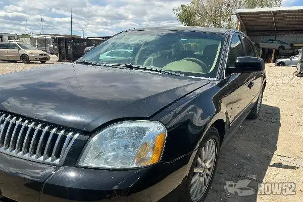 Photo of 2005 Mercury Montego