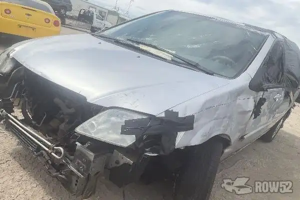 Photo of 2003 Mazda MPV