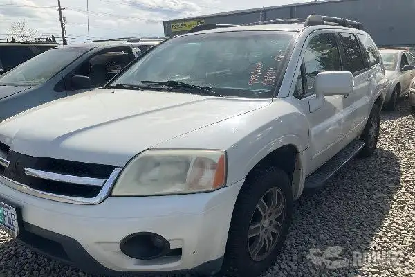 Photo of 2006 Mitsubishi Endeavor