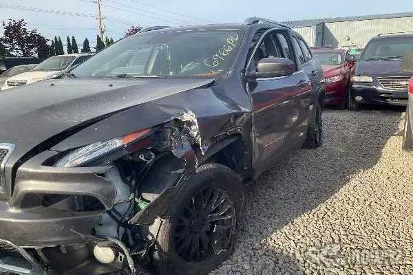 Photo of 2016 Jeep Cherokee