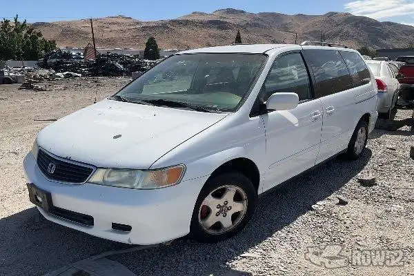 Photo of 2000 Honda Odyssey