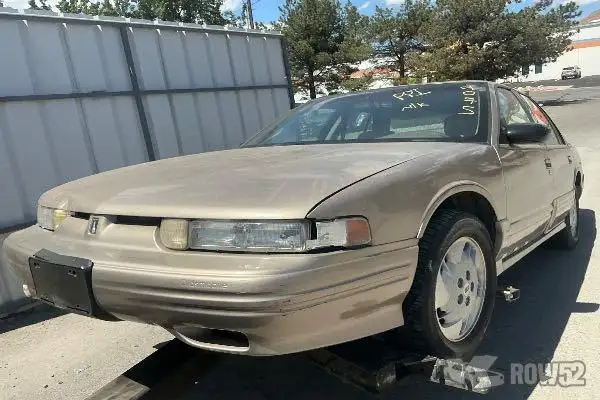 Photo of 1997 Oldsmobile Cutlass Supreme
