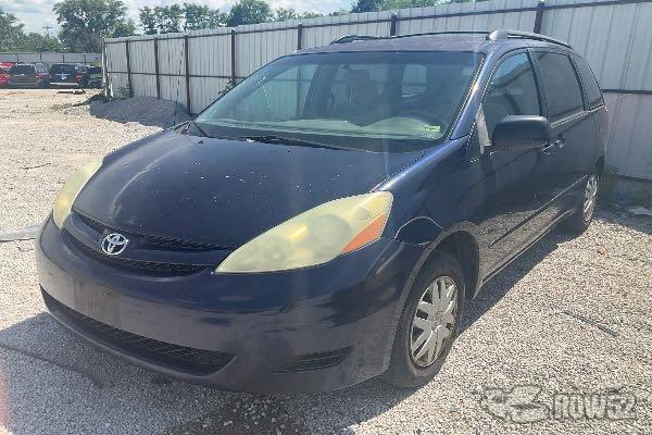 Photo of 2006 Toyota Sienna