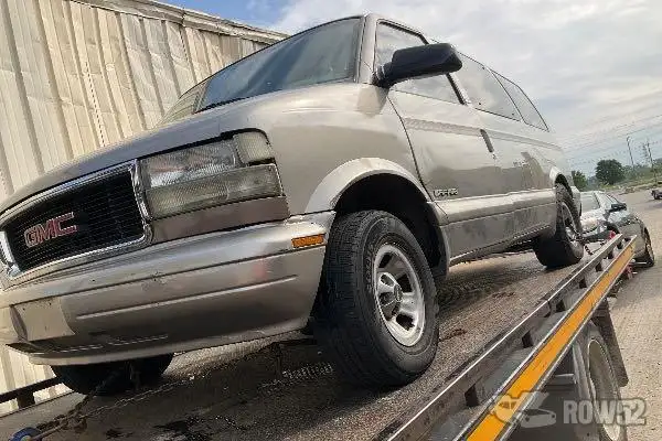 Photo of 2002 GMC Safari