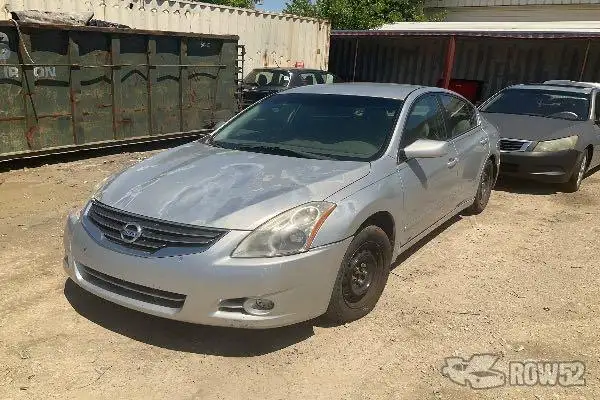 Photo of 2010 Nissan Altima