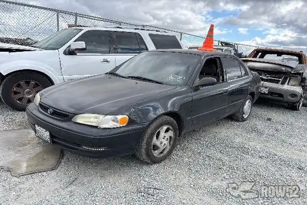 Photo of 2000 Toyota Corolla