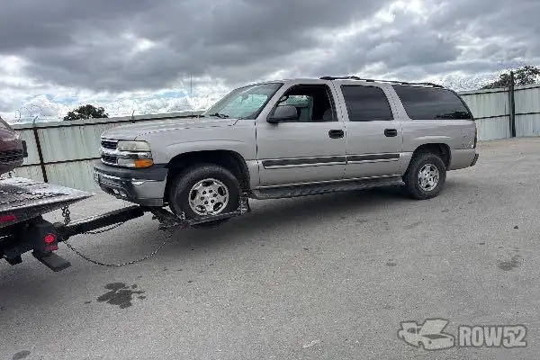 Photo of 2004 Chevrolet Suburban