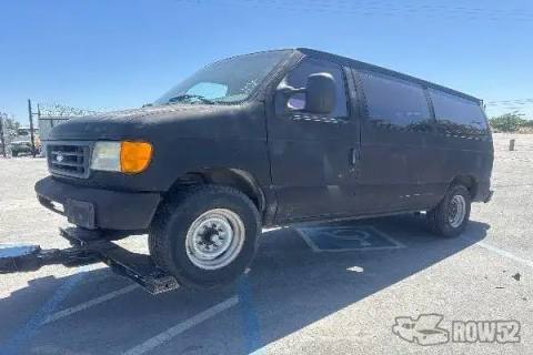 Photo of 2003 Ford Econoline
