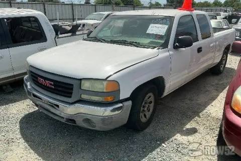 Photo of 2005 GMC Sierra 1500