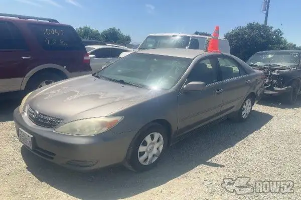 Photo of 2004 Toyota Camry