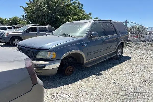 Photo of 2002 Ford Expedition