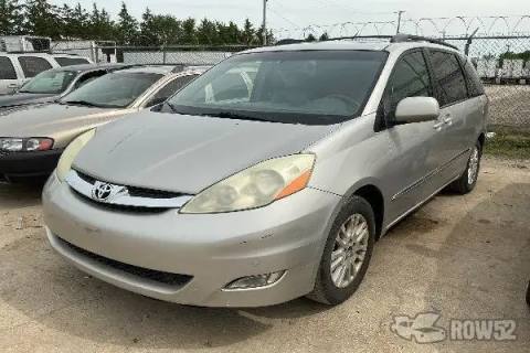 Photo of 2007 Toyota Sienna