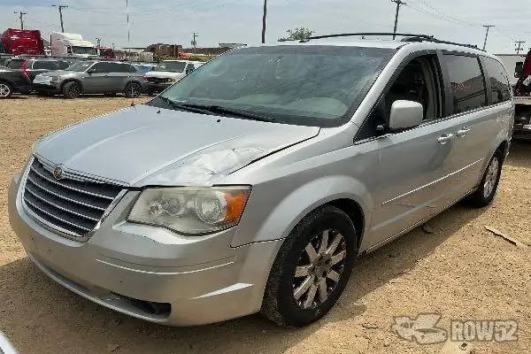 Photo of 2008 Chrysler Town & Country