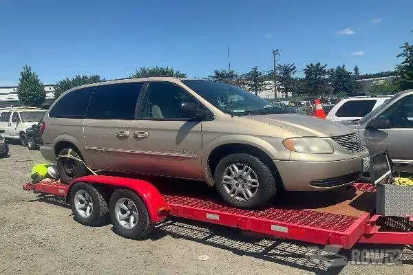 Photo of 2001 Chrysler Town & Country