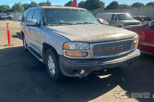 Photo of 2006 GMC Yukon Denali
