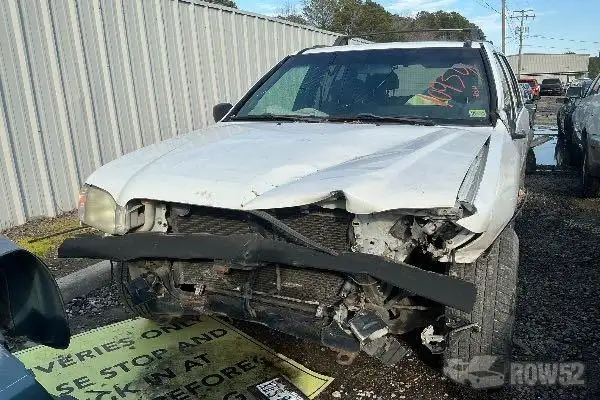 Photo of 2000 Nissan Pathfinder