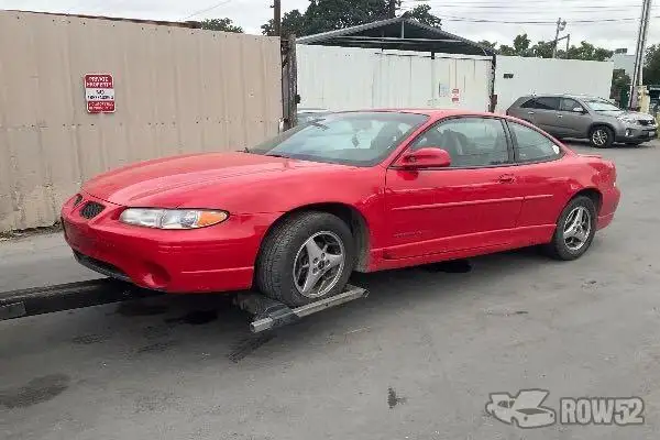 Photo of 2002 Pontiac Grand Prix