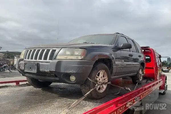 Photo of 2004 Jeep Grand Cherokee
