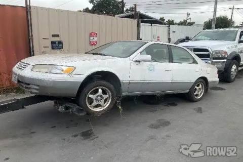 Photo of 1998 Toyota Camry