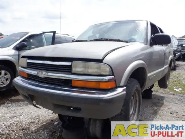 Photo of 1999 Chevrolet Blazer S10-Jimmy S15