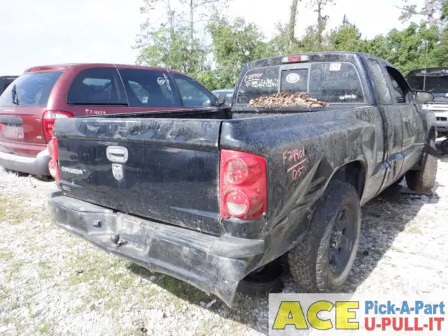 Photo of 2005 Dodge Dakota