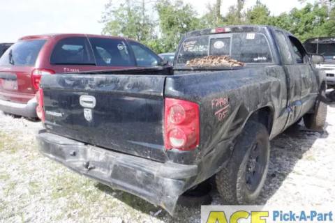 Photo of 2005 Dodge Dakota