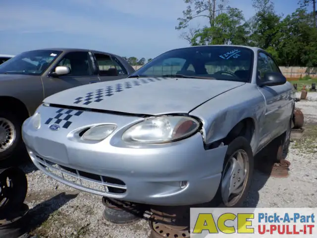 Photo of 2001 Ford Escort