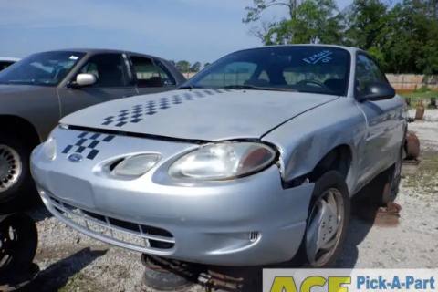 Photo of 2001 Ford Escort