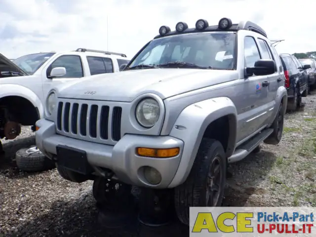 Photo of 2003 Jeep Liberty