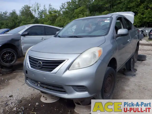 Photo of 2012 Nissan Versa