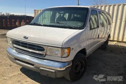 Photo of 1999 Ford Econoline Wagon