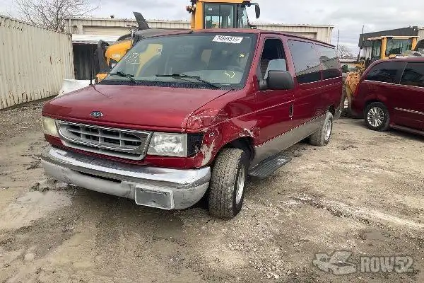 Photo of 2002 Ford Econoline Wagon