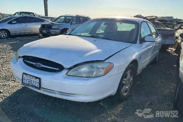 Photo of 2001 Ford Taurus