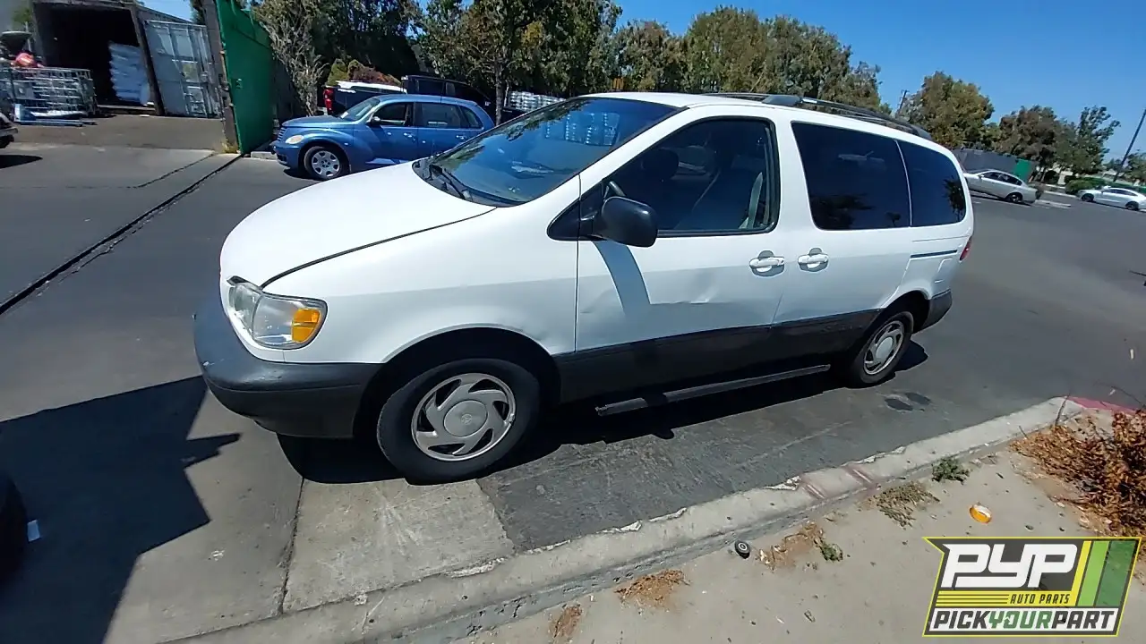 Photo of 2000 Toyota Sienna